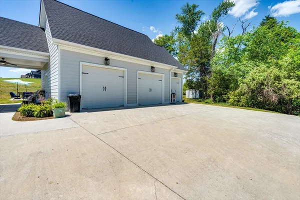$1,400,000 | 200 Waters Drive, Ringgold, GA 30736