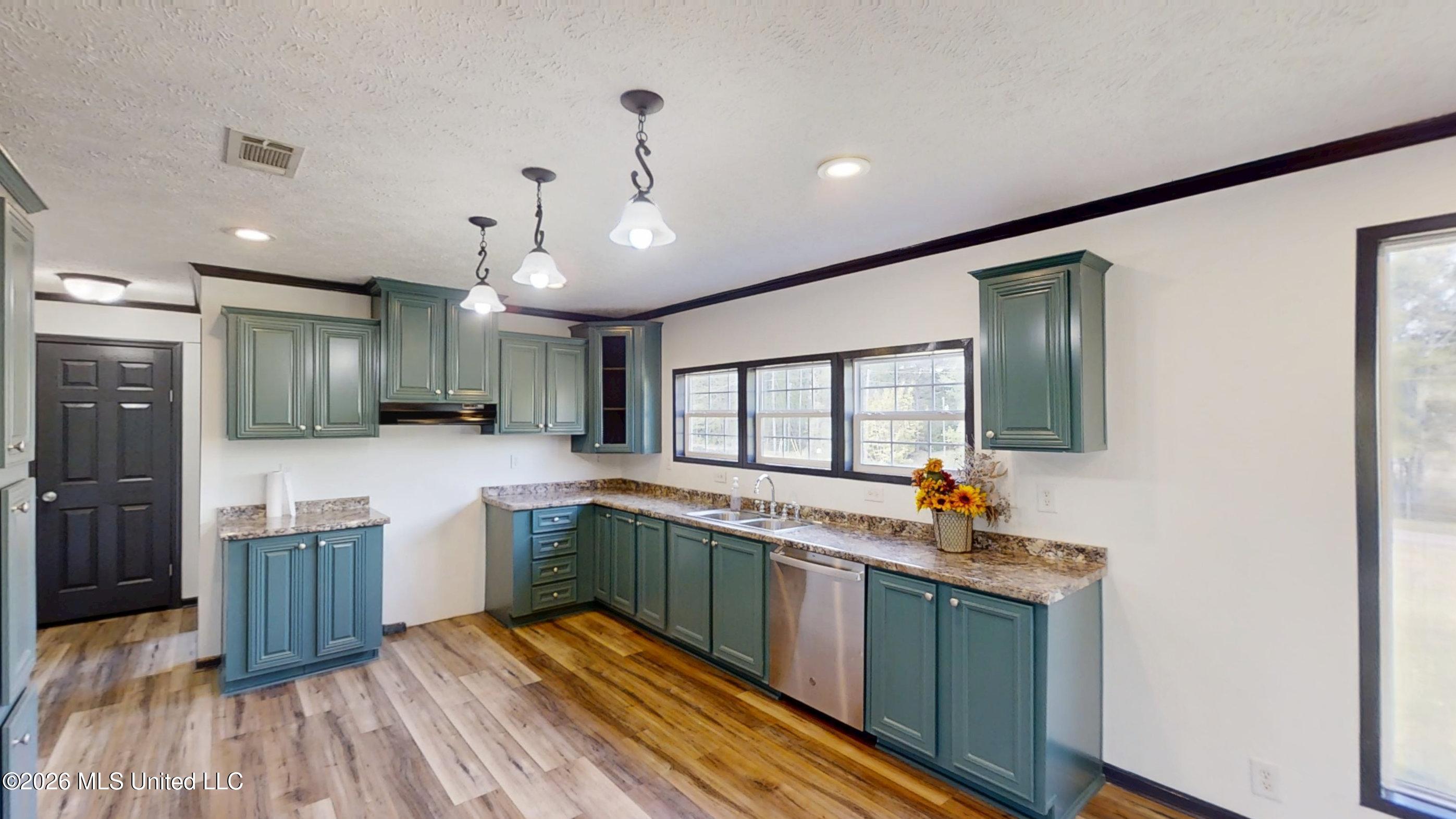 2637 South Pearson Road Richland, MS 39218 - Photo 15 of 56 2637-S-Pearson-Rd-03312026_045114