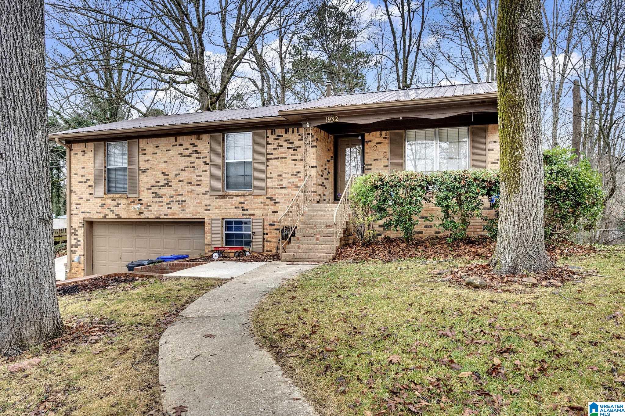 1932 Hyche Street Fultondale, AL 35068 - Photo 2 of 25