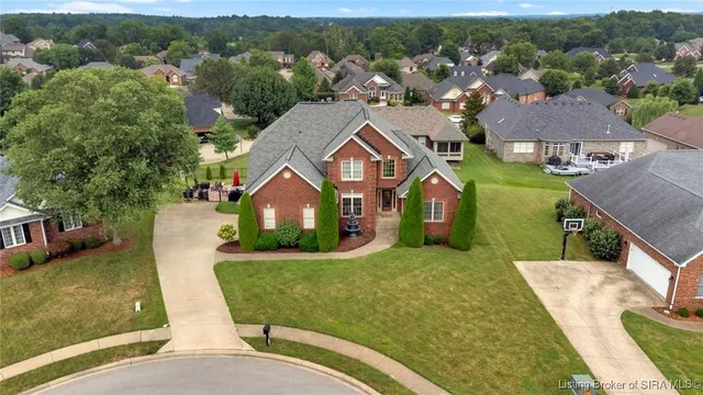 $525,000 | 12306 Pinehurst Court, Sellersburg, IN 47172