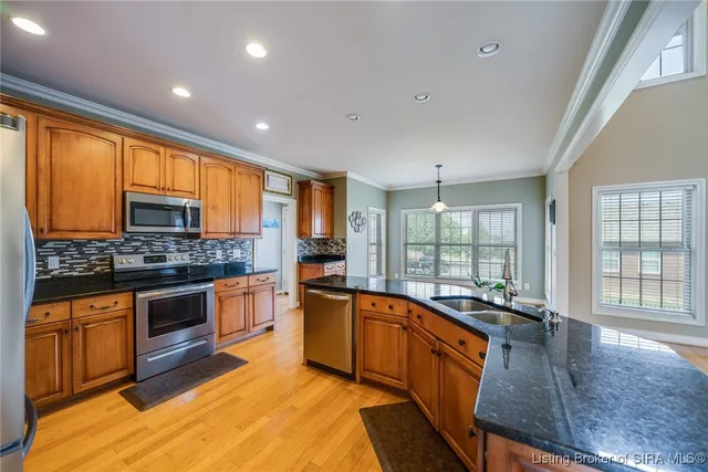 $525,000 | 12306 Pinehurst Court, Sellersburg, IN 47172