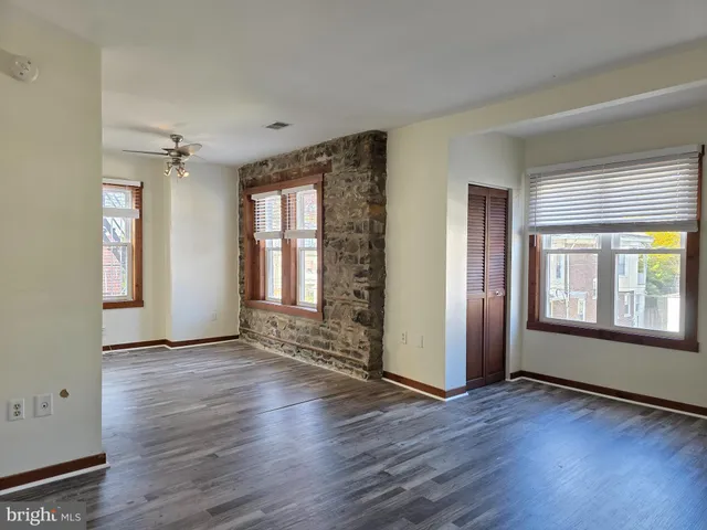 $1,325 | 420 West 22nd Street, Unit 2, Wilmington, DE 19802