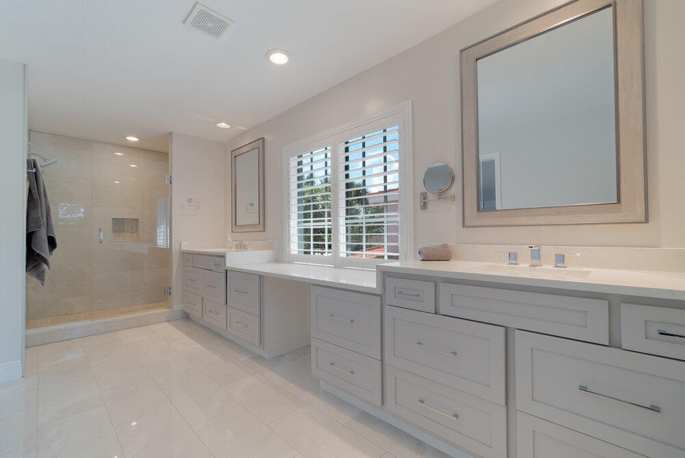 115 Owl Pointe Circle Jupiter, FL 33458 - Photo 14 of 24 018_dsc02010