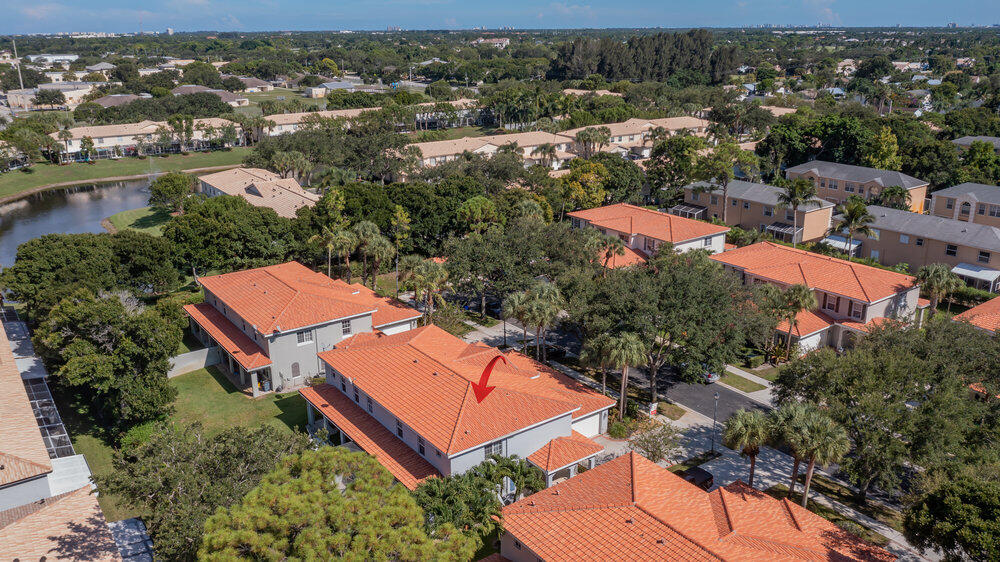 115 Owl Pointe Circle Jupiter, FL 33458 - Photo 23 of 24 038_dji_0404