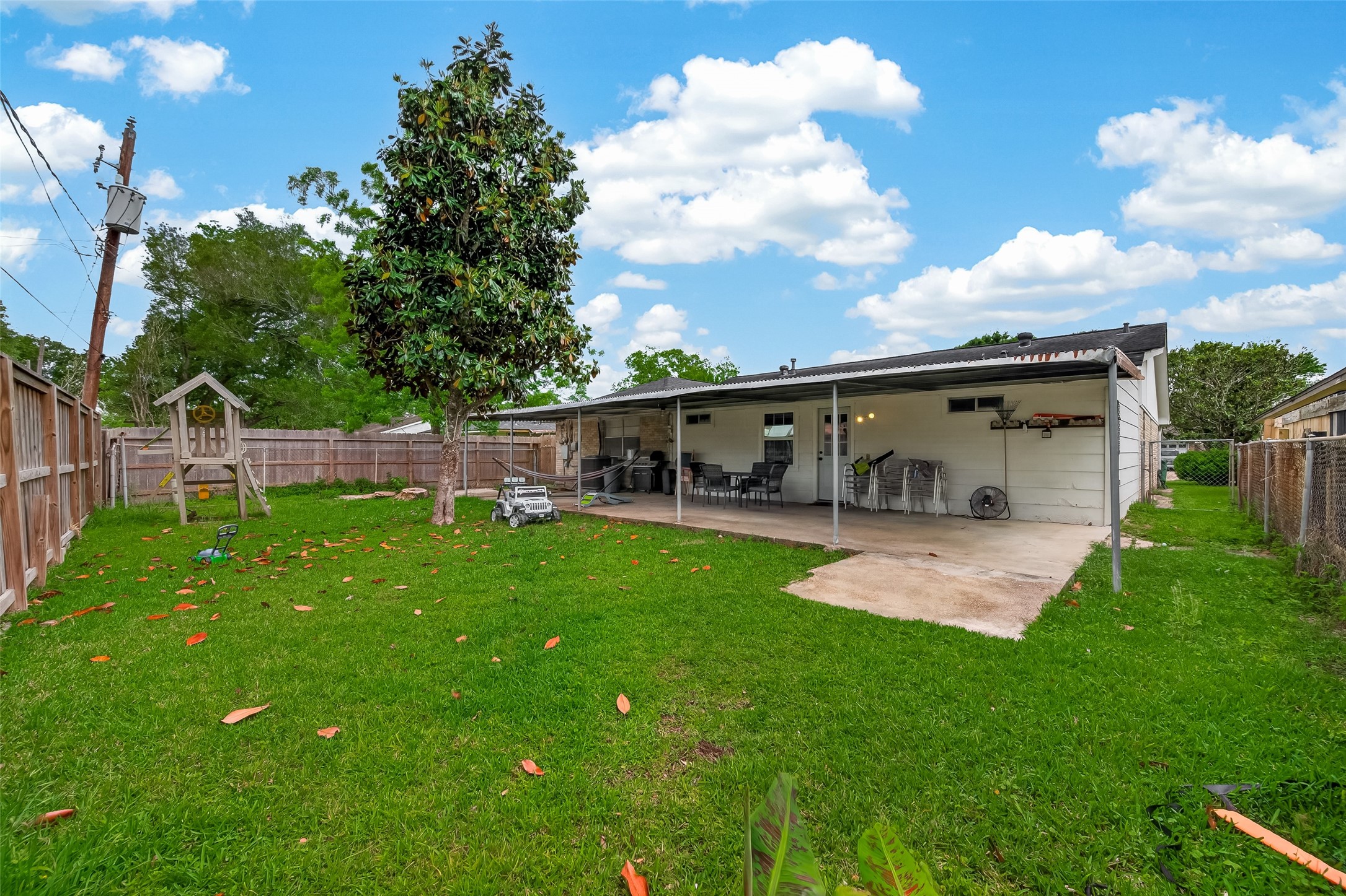 9771 Rambling Trail Houston, TX 77089 - Photo 34 of 37