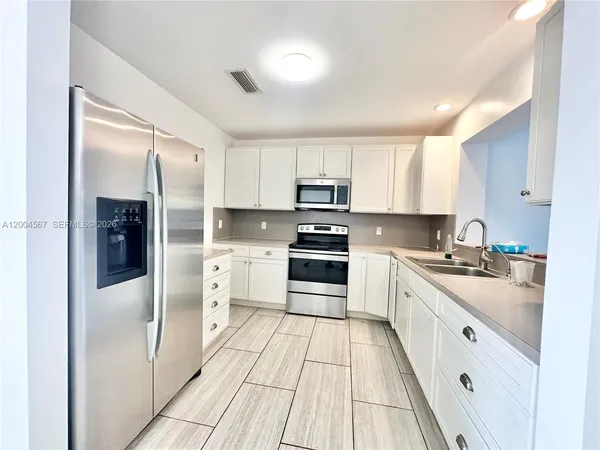 $3,500 | 4175 Southwest 84th Avenue, Unit 4175, Miami, FL 33155
