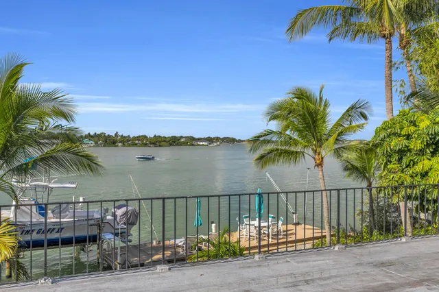 $4,900,000 | 1305 Peninsular Road, Jupiter, FL 33469