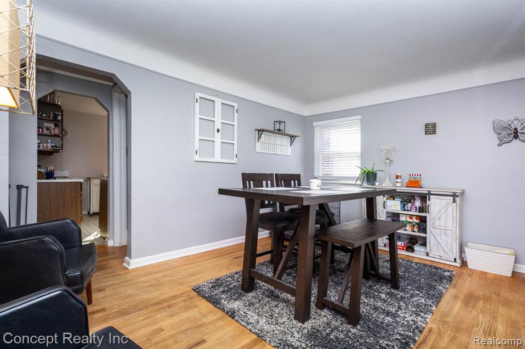 9717 Ruth Avenue Allen Park, MI 48101 - Photo 5 of 28 Gallery Image 5