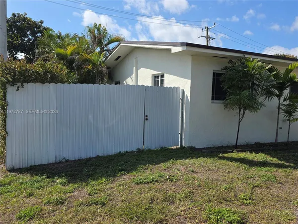 $3,500 | 6240 Northwest 114th Street, Unit 6240, Hialeah, FL 33012