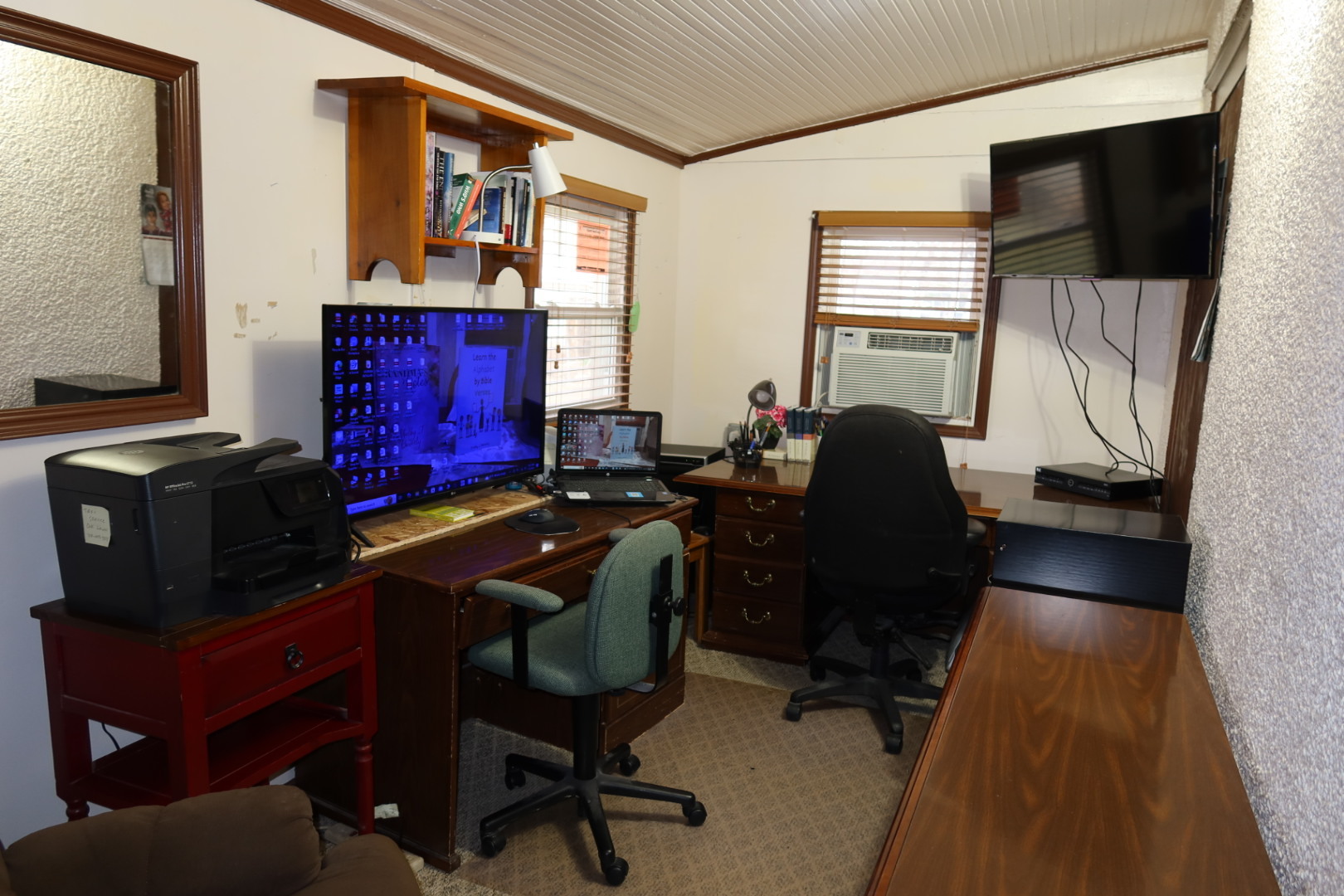 9766 South Prospect Avenue Chicago, IL 60643 - Photo 11 of 19 a view of a workspace with furniture and a window