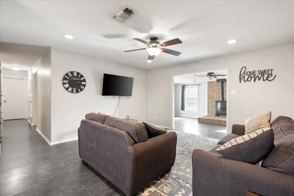 $1,600 | 4803 8th Street, Lubbock, TX 79416
