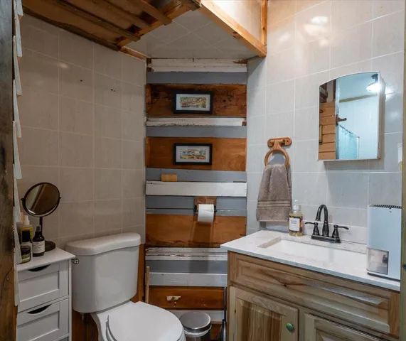 $325,000 | 2910 Burkettville Road, Liberty, ME 04949