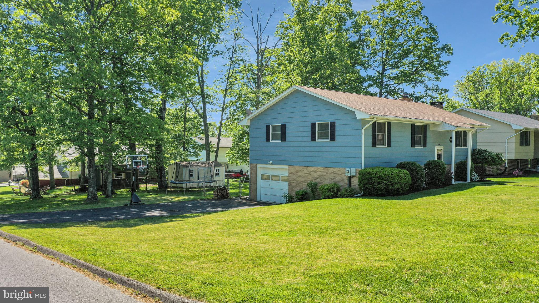 15200 Scarlett Court Southwest Cumberland, MD 21502 - Photo 4 of 33 Gallery Image 4