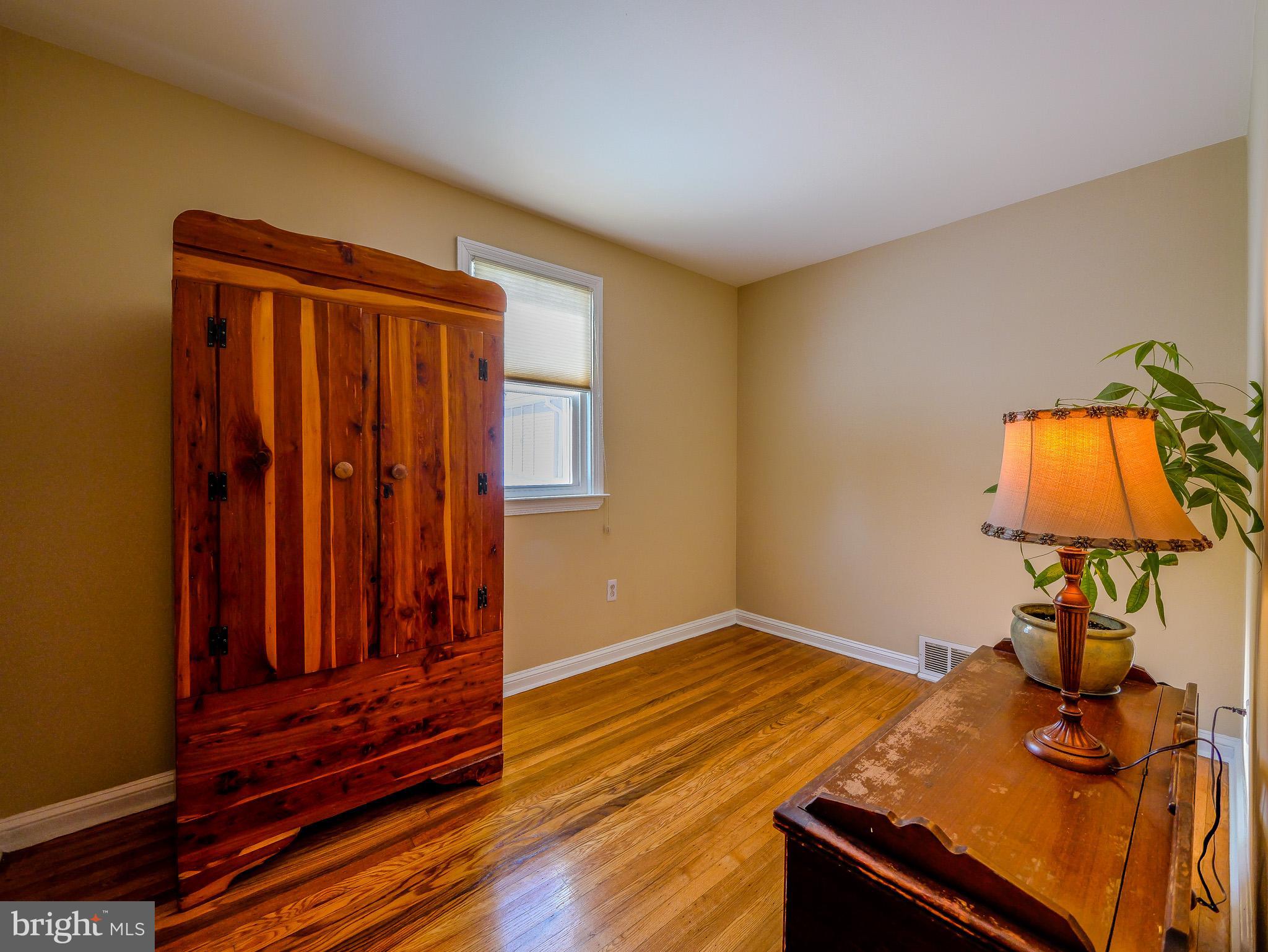 118 North Line Road Newtown Square, PA 19073 - Photo 38 of 69 a view of a room with wooden floor