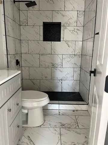 $1,800 | 15140 Oakwood Lane, Balch Springs, TX 75180