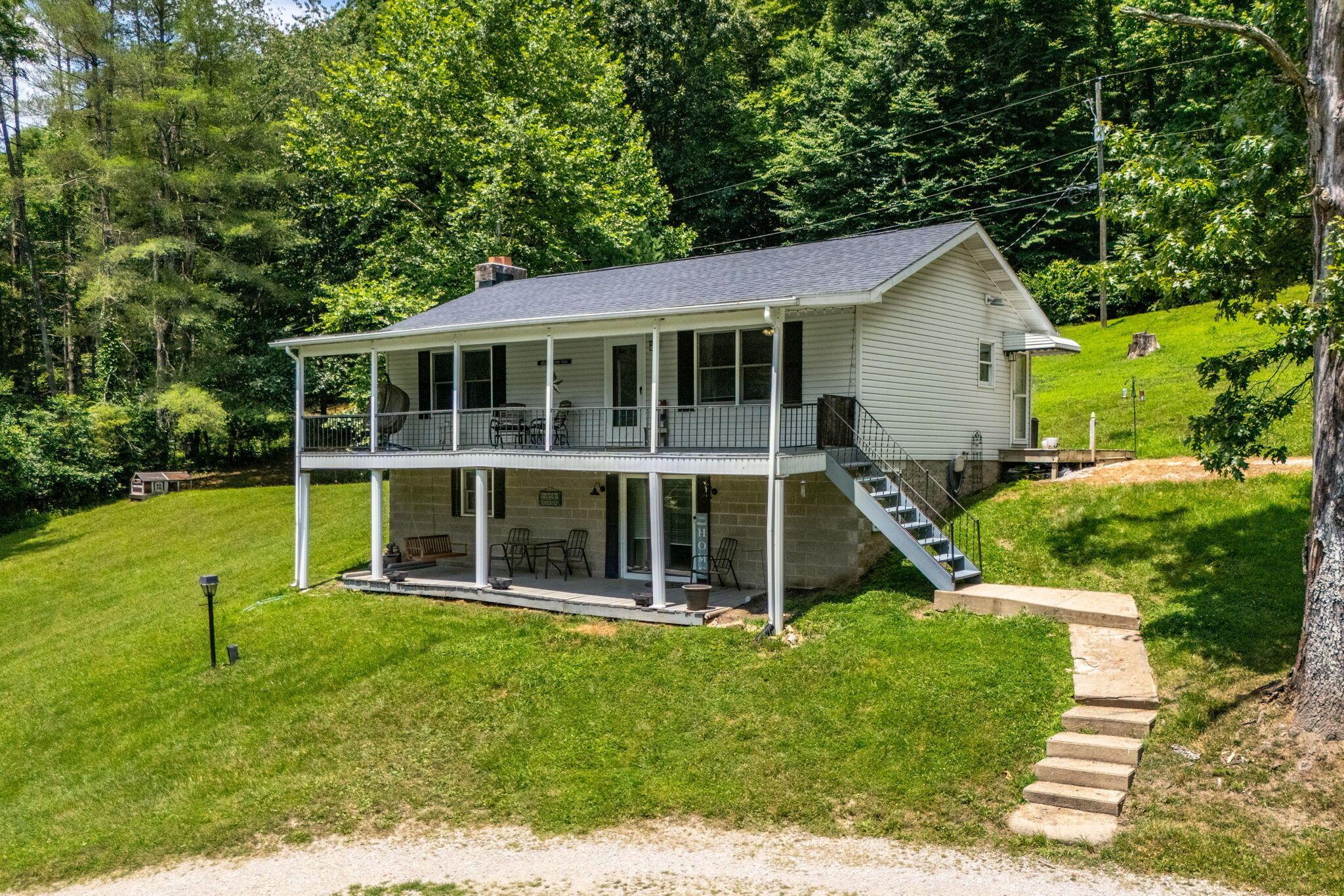 34796 Geiger Road Logan, OH 43138 - Photo 4 of 50 Front Exterior