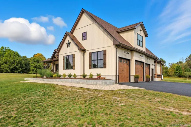 $911,599 | 11 Knolls Road, Wallkill, NY 12589