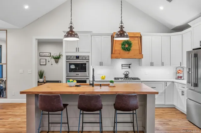 $911,599 | 11 Knolls Road, Wallkill, NY 12589