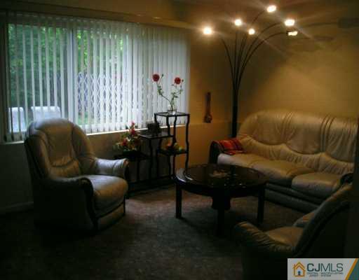 11 Rittner Lane Old Bridge, NJ 08857 - Photo 6 of 8 Gallery Image 6