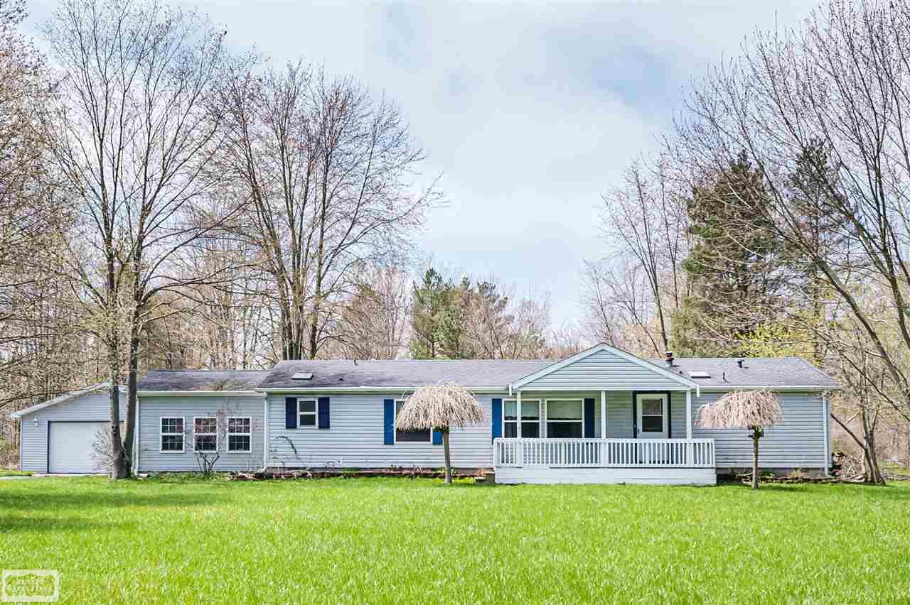 1939 Maple Road Smiths Creek, MI 48074 - Photo 3 of 36 50072948-2.JPG