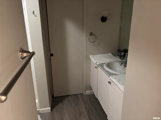 $94,900 | 205 South Emerald Lane, Carbondale, IL 62901