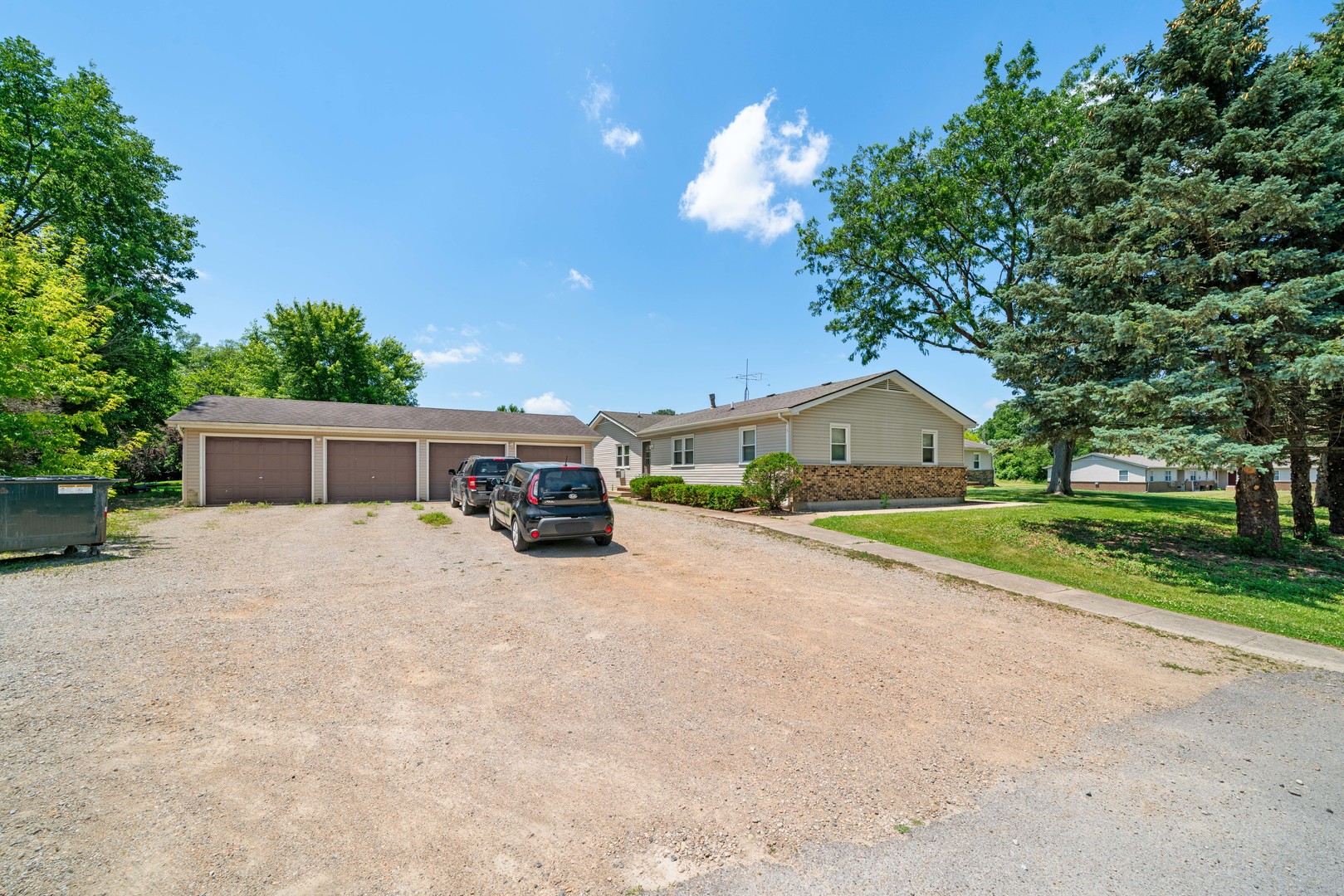 1610 Suydam Road Sandwich, IL 60548 - Photo 4 of 15 Gallery Image 4
