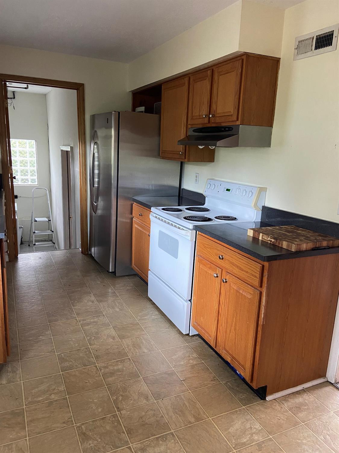 7081 Fields Ertel Road Cincinnati, OH 45241 - Photo 8 of 17 Gallery Image 8