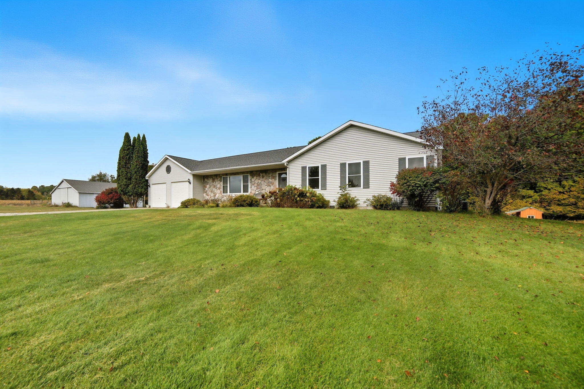 7580 River Road Evart, MI 49631 - Photo 2 of 39 6-web-or-mls-IMG_2880 Falon McCormick