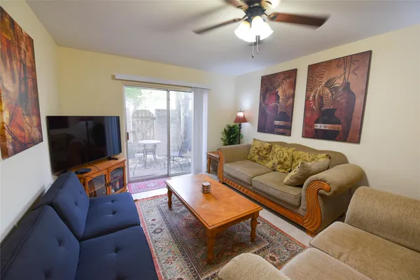 $1,200 | 2601 Bellefontaine, Unit C111, Houston, TX 77025