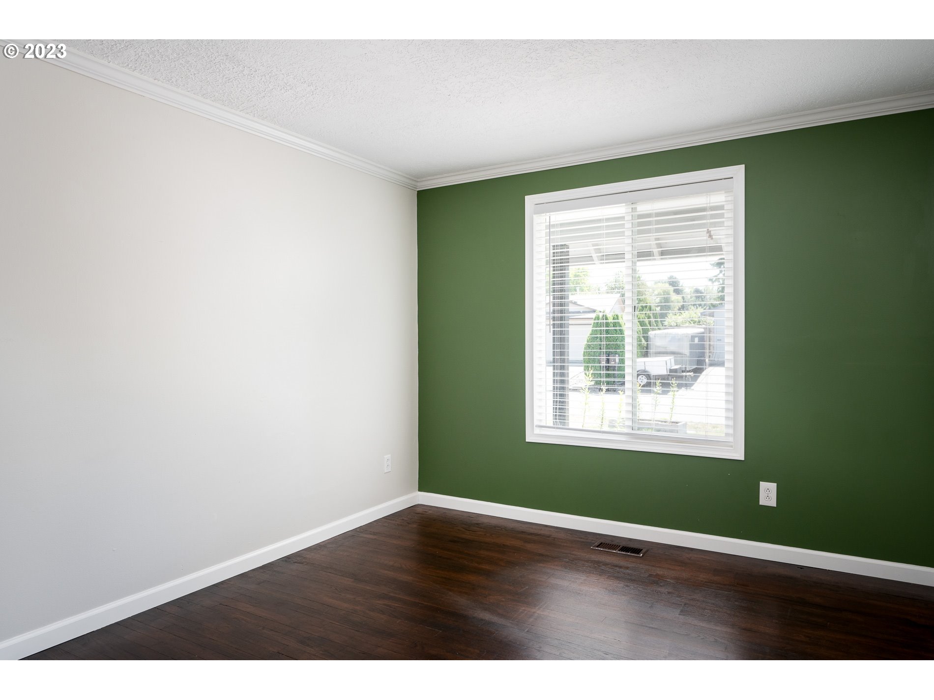 2115 Southwest 195th Avenue Aloha, OR 97003 - Photo 21 of 31