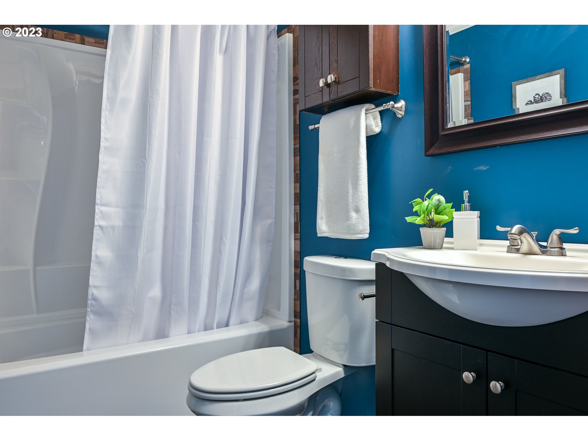 2115 Southwest 195th Avenue Aloha, OR 97003 - Photo 23 of 31