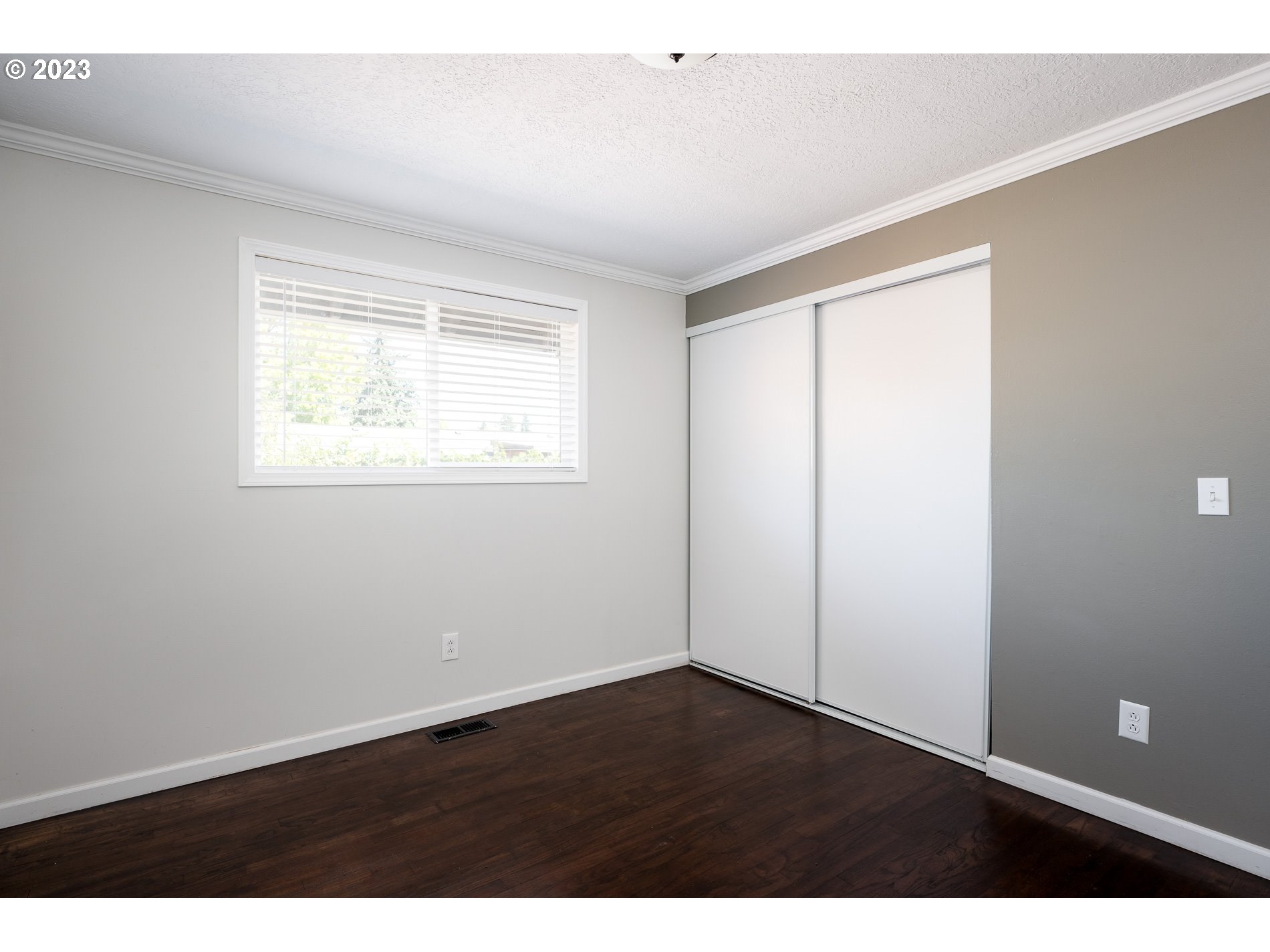 2115 Southwest 195th Avenue Aloha, OR 97003 - Photo 25 of 31