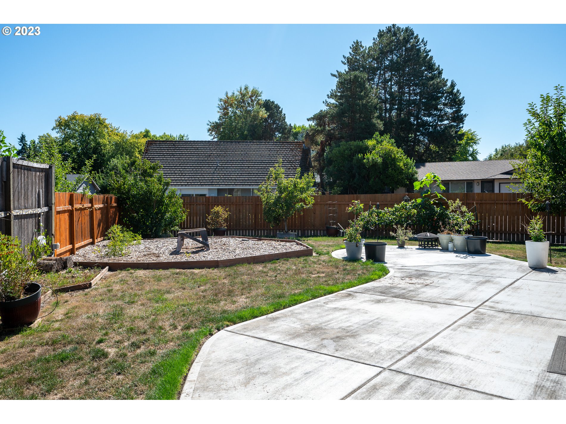 2115 Southwest 195th Avenue Aloha, OR 97003 - Photo 29 of 31