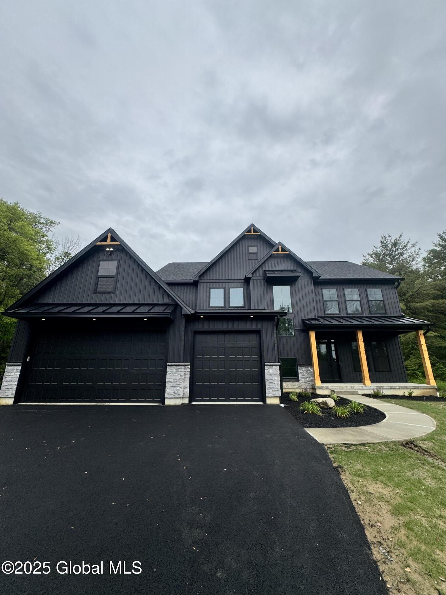 722 Swaggertown Road Schenectady, NY 12302 - Photo 3 of 51 image2