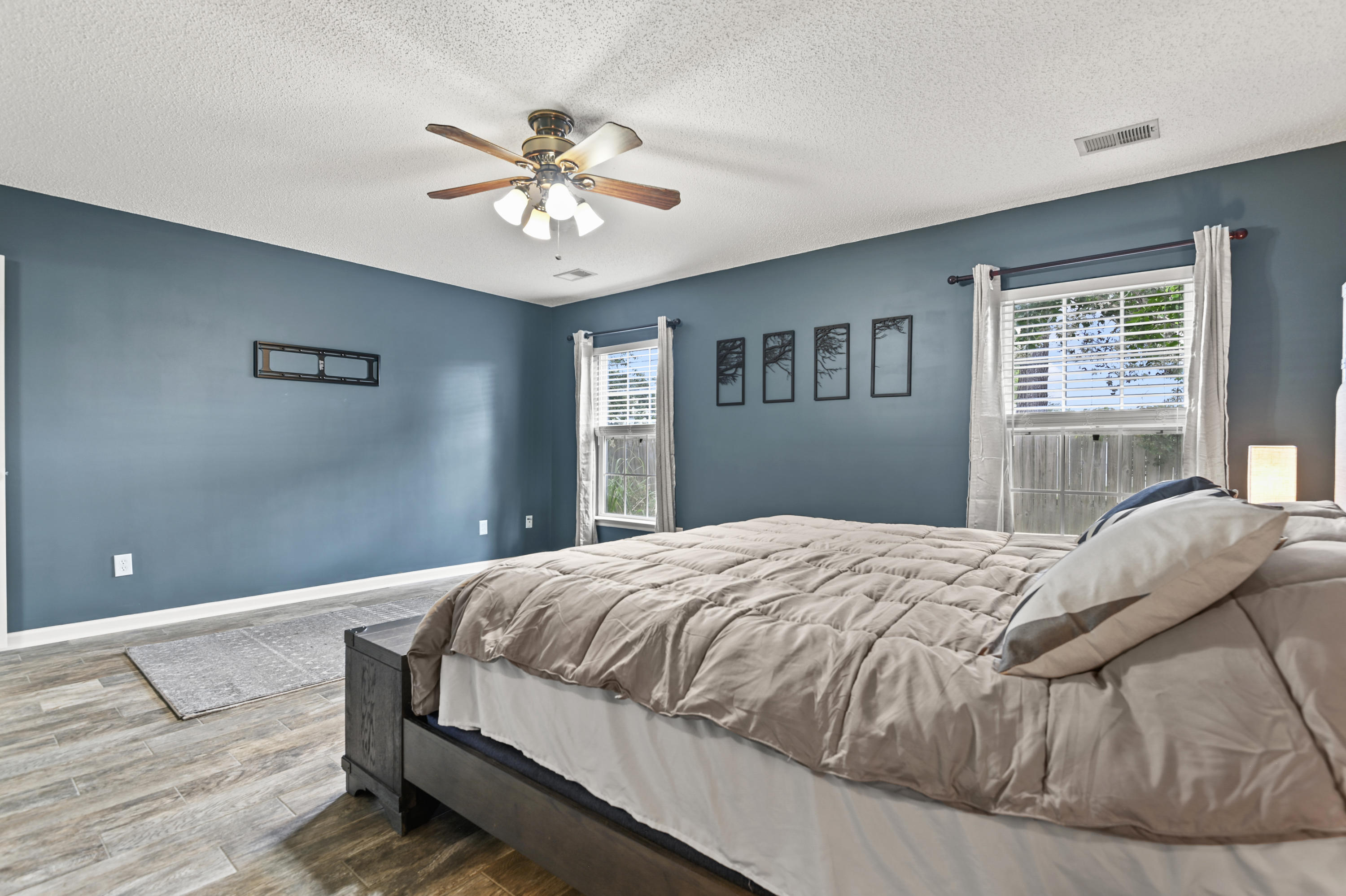 1124 Deerberry Road Hanahan, SC 29445 - Photo 13 of 26 Master View 3