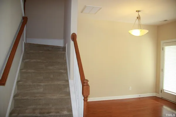 $2,050 | 2021 Chancellor Place, Raleigh, NC 27603