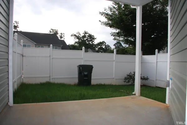 $2,050 | 2021 Chancellor Place, Raleigh, NC 27603
