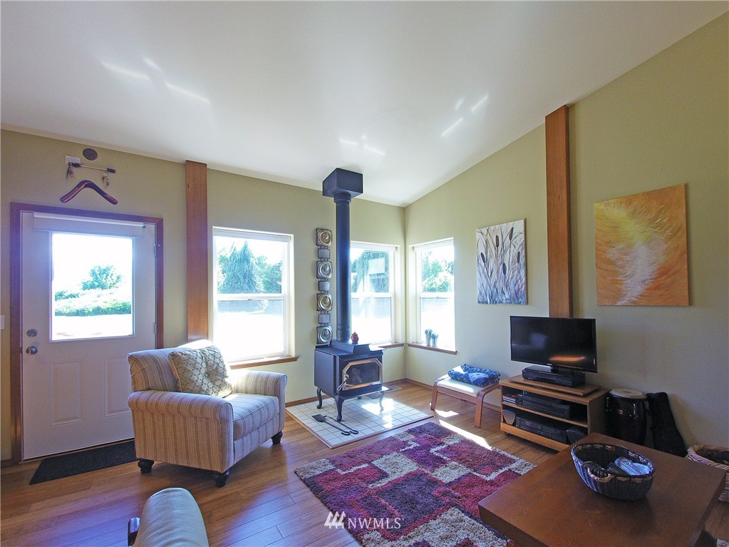 59 Territory Road Sequim, WA 98382 - Photo 4 of 19