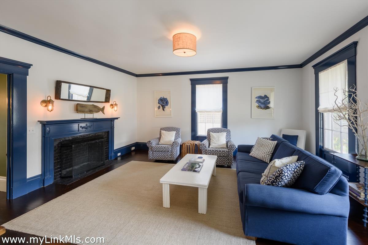 27 Pierce Lane Edgartown, MA 02539 - Photo 15 of 49 Gallery Image 15