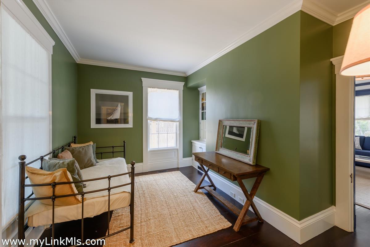 27 Pierce Lane Edgartown, MA 02539 - Photo 17 of 49 Gallery Image 17