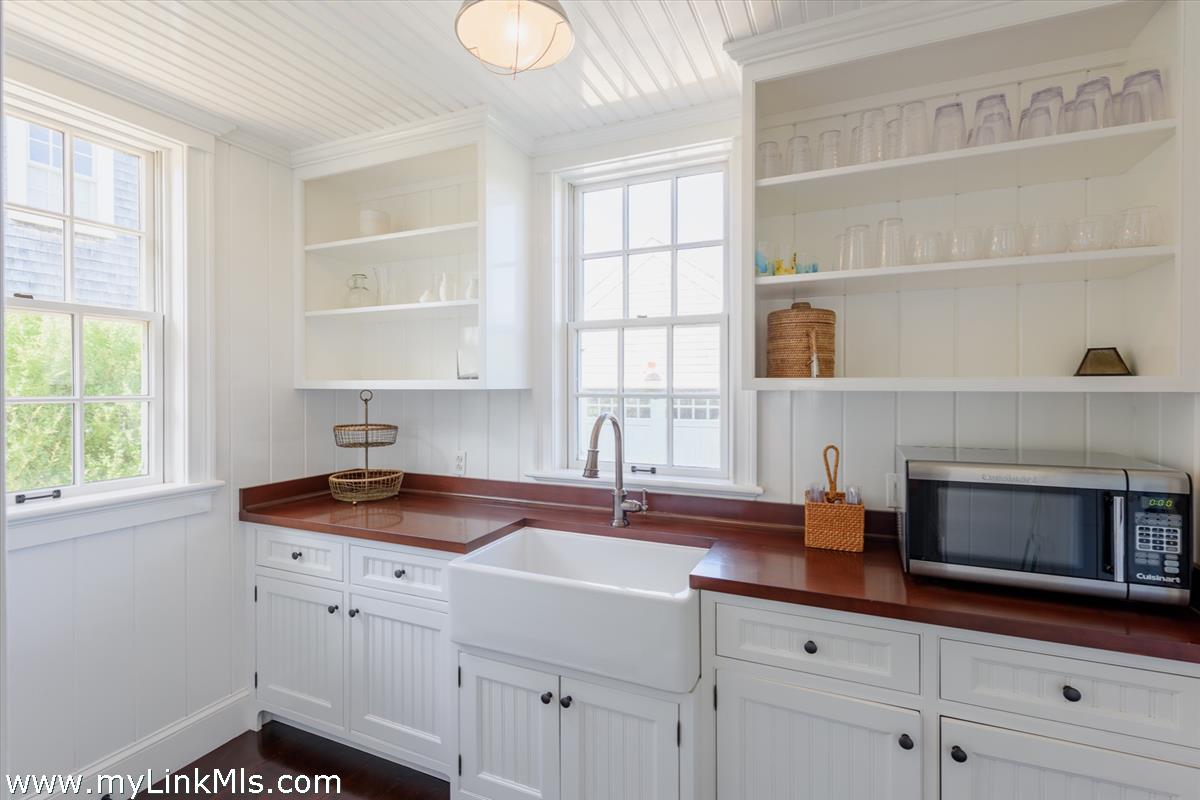 27 Pierce Lane Edgartown, MA 02539 - Photo 29 of 49 Second kitchen area