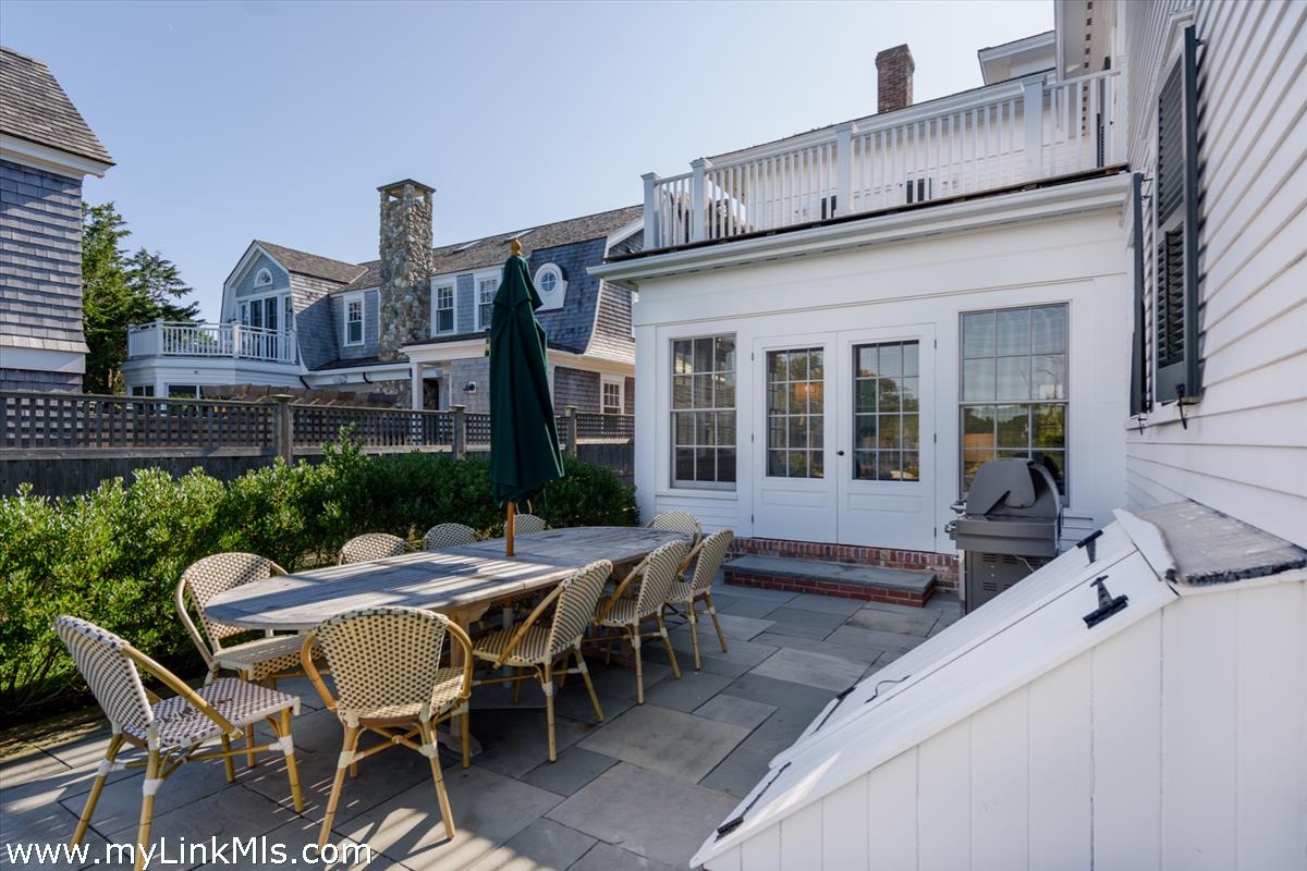 27 Pierce Lane Edgartown, MA 02539 - Photo 46 of 49 Backyard patio
