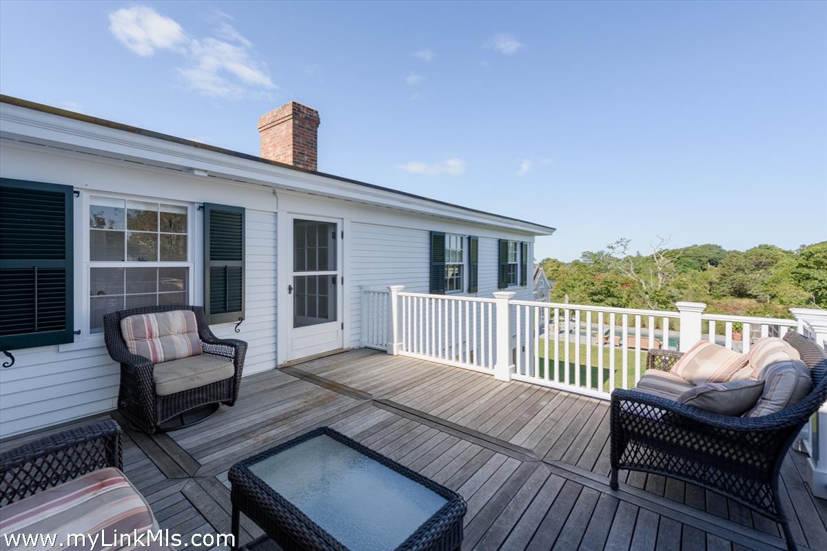 27 Pierce Lane Edgartown, MA 02539 - Photo 10 of 49 Second floor porch