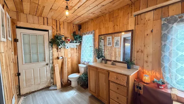 $70,000 | 213 Clinton Street, Austin, MN 55912