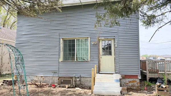 $70,000 | 213 Clinton Street, Austin, MN 55912