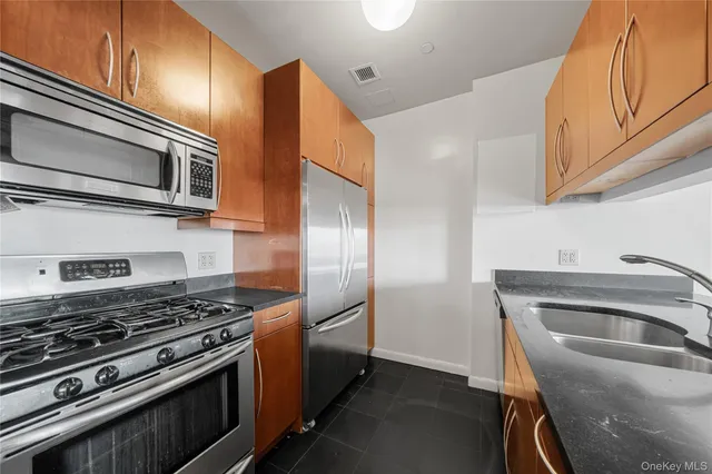 $6,500 | 380 Lenox Avenue, Unit PH12F | Central Harlem