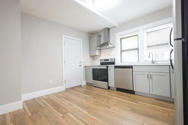 $2,950 | 31 Graham Street, Unit 1, Quincy, MA 02169