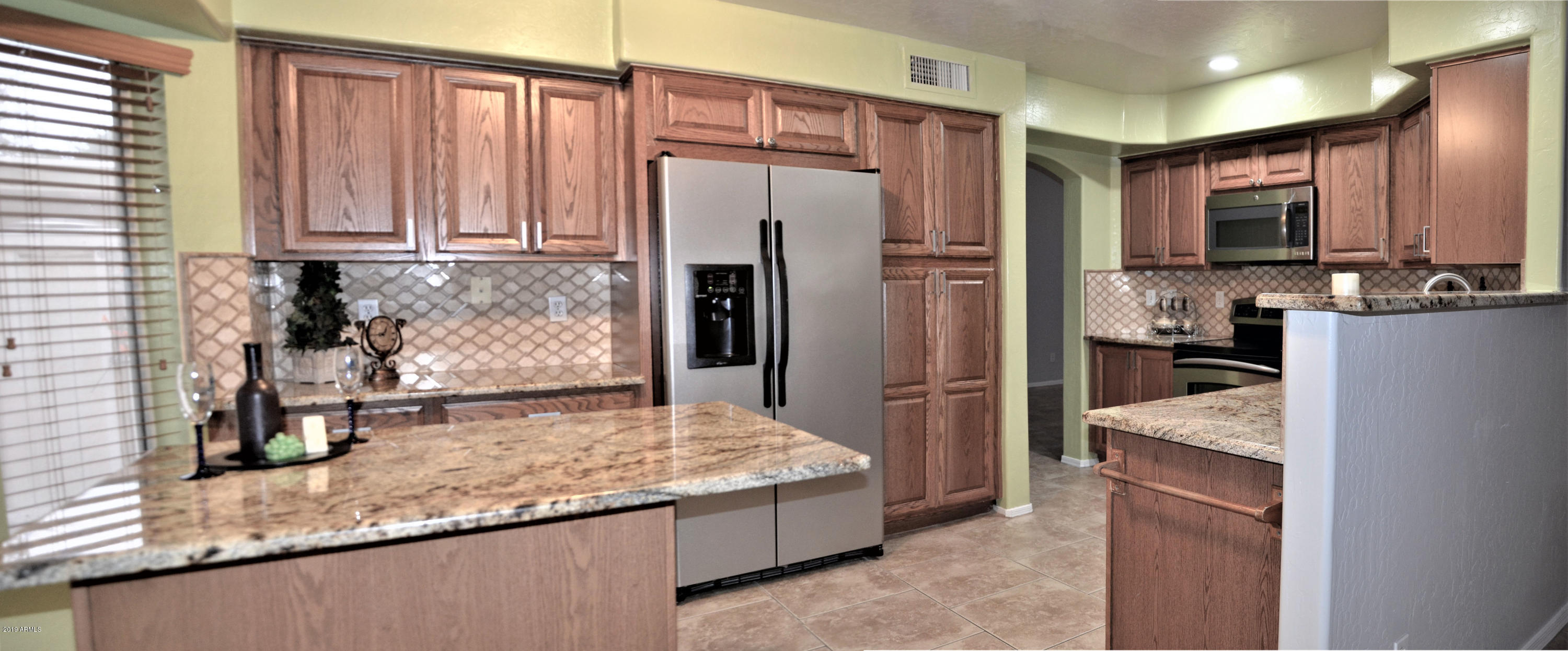 837 West Shellfish Drive Gilbert, AZ 85233 - Photo 6 of 31 Kitchen 2