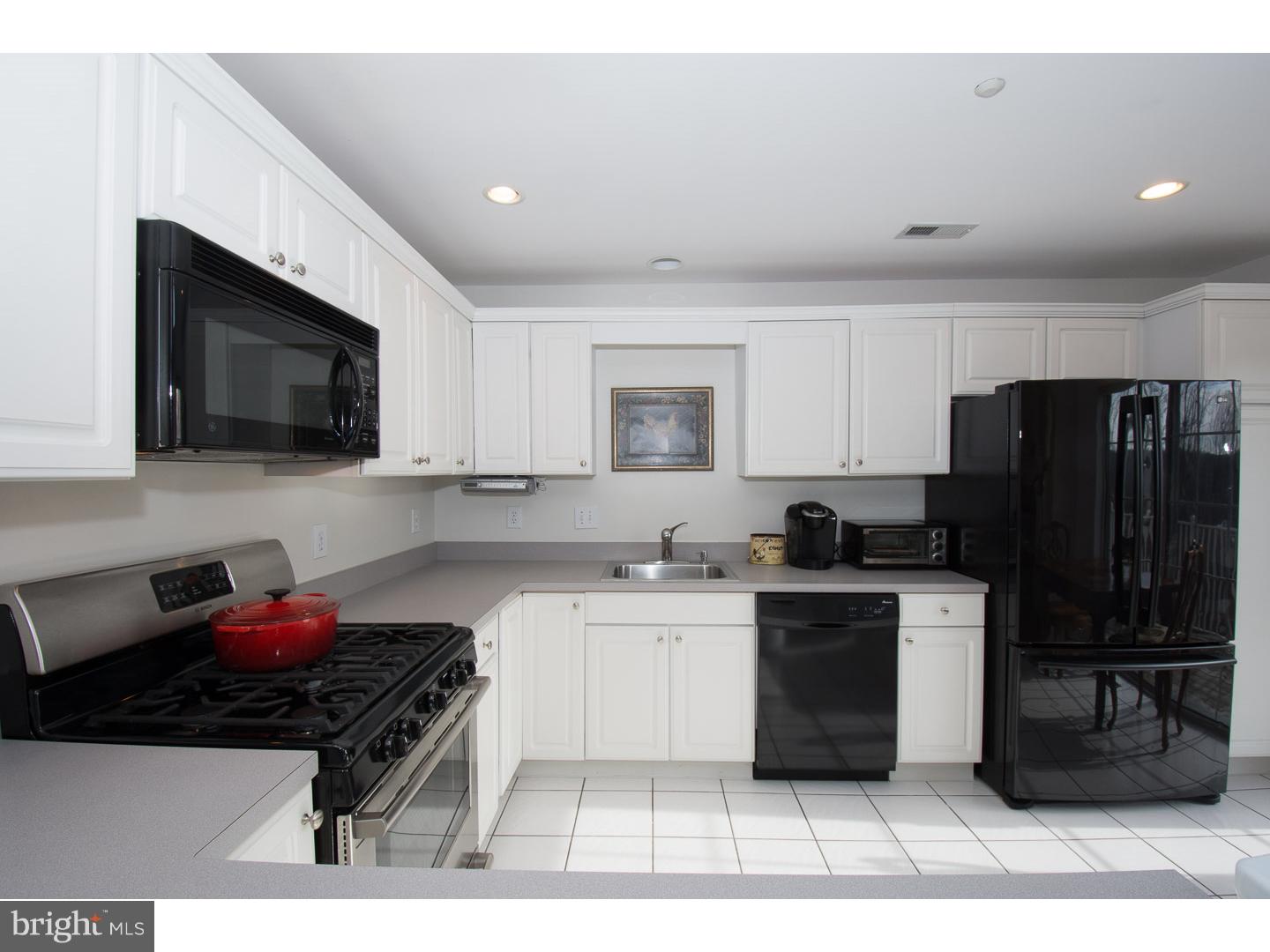 173 Timothy Circle Wayne, PA 19087 - Photo 6 of 25 Kitchen