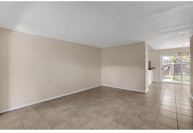 800 Regal Road, Unit N5 Encinitas, CA 92024 - Photo 3 of 16